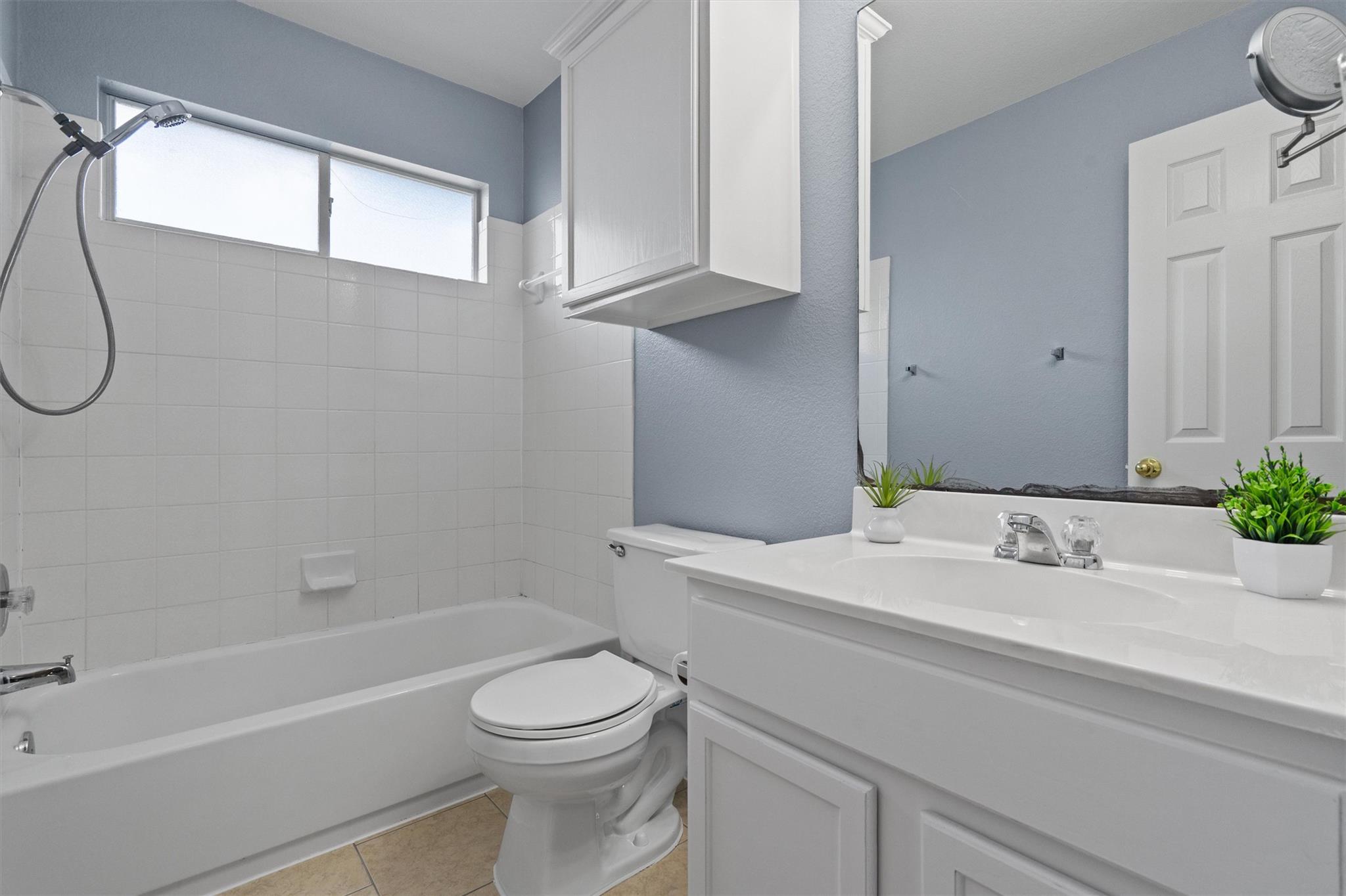 12629 James Polk St Property Photo 14