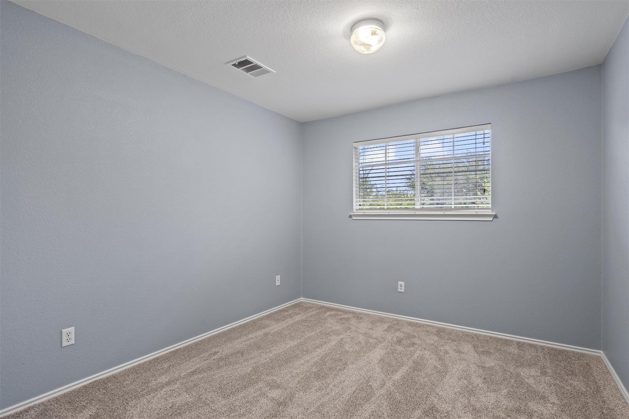 12629 James Polk St Property Photo 16