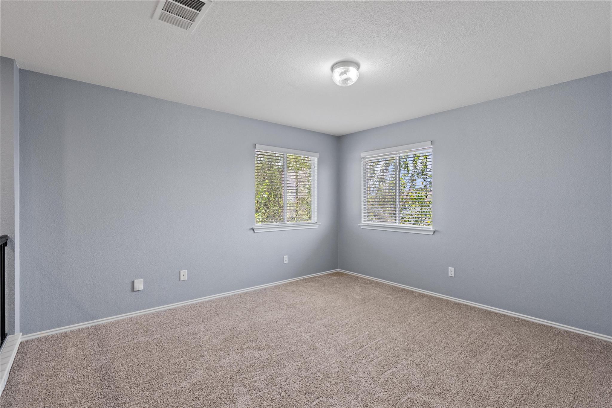 12629 James Polk St Property Photo 27