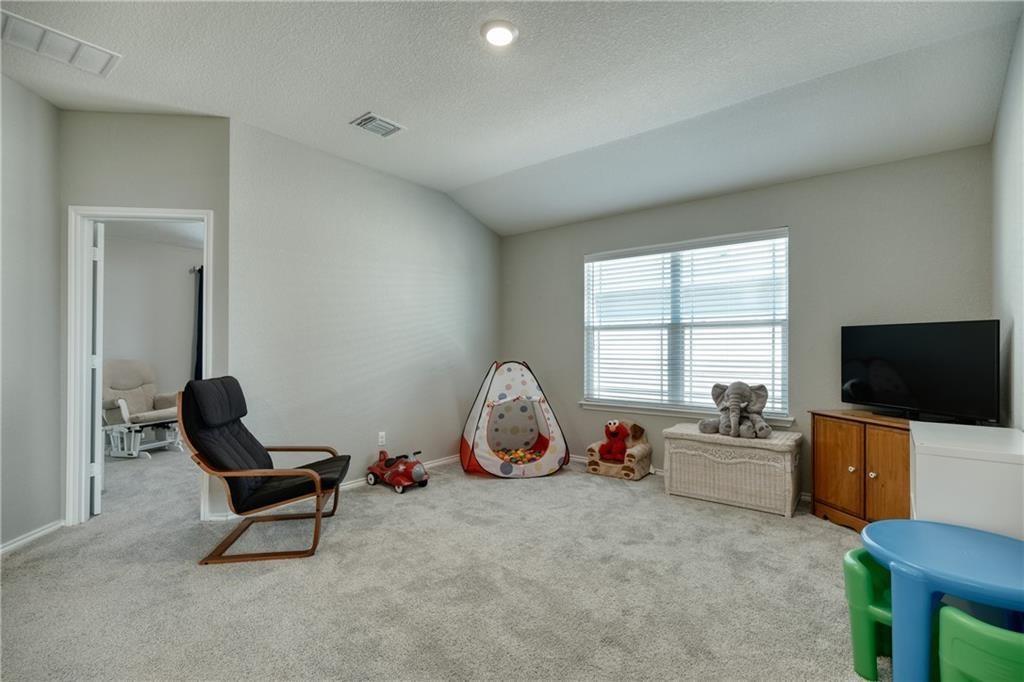 220 Danablu Dr Property Photo 12