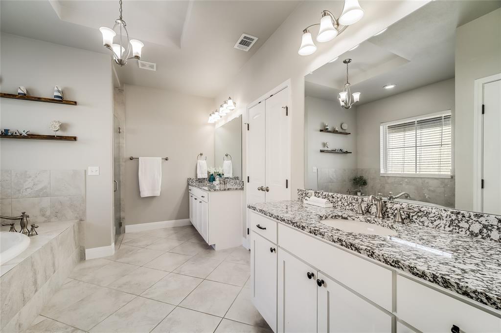 2500 Newton Dr Property Photo 20