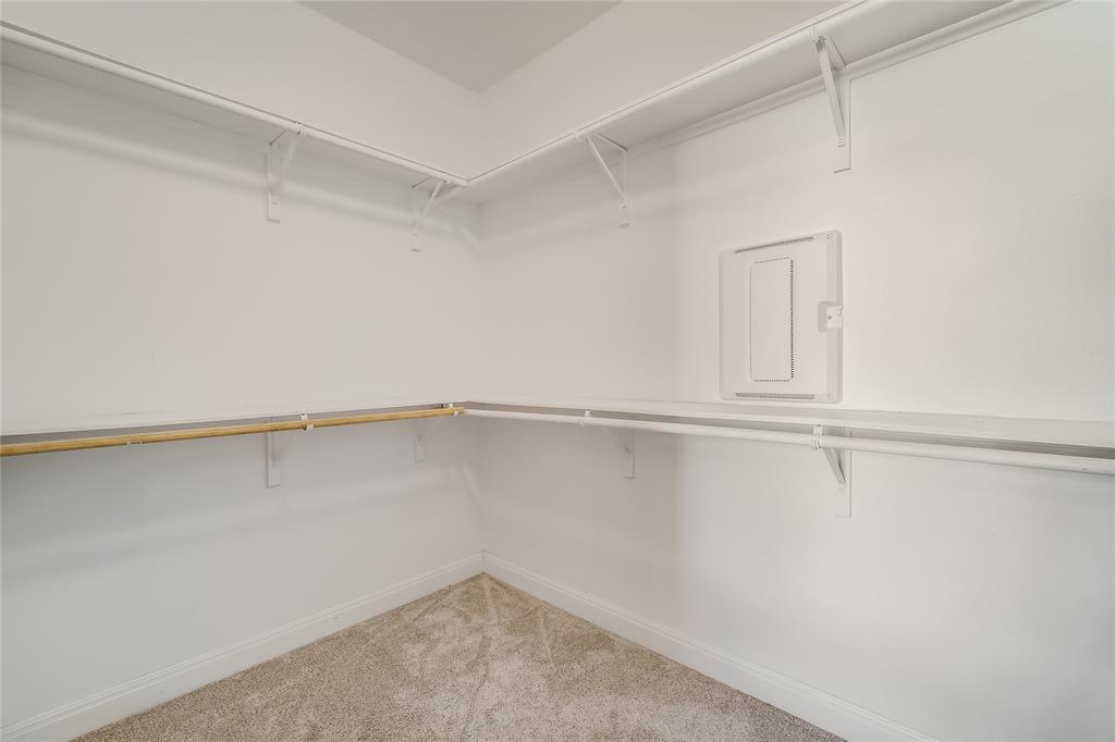 2500 Newton Dr Property Photo 21