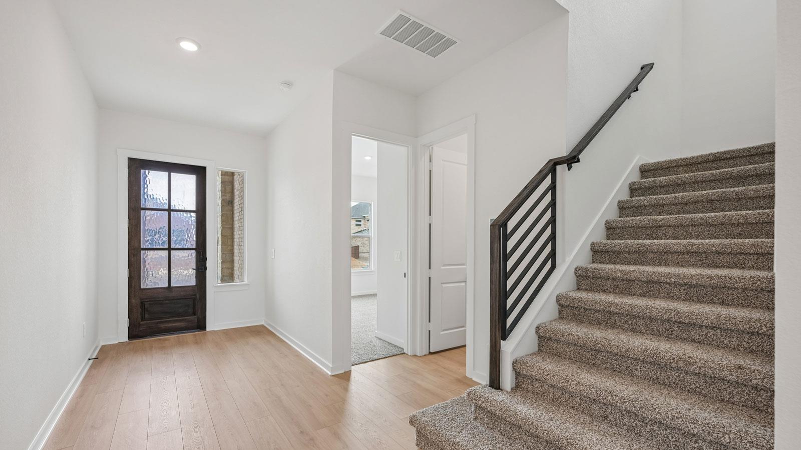 2453 Tumbleweed Bnd Property Photo 4