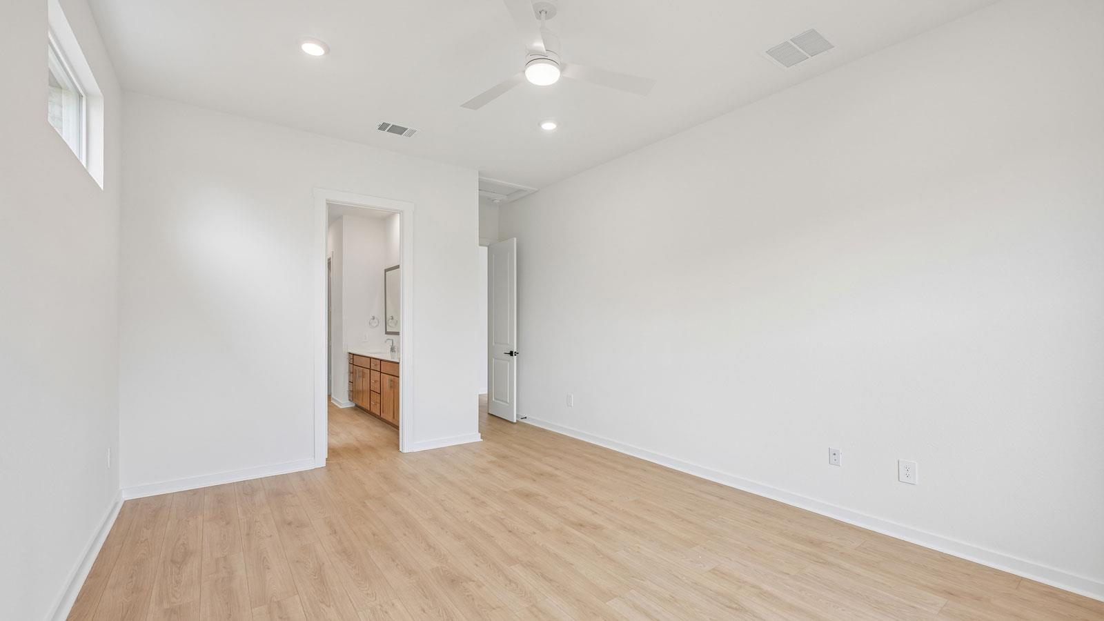 2453 Tumbleweed Bnd Property Photo 14