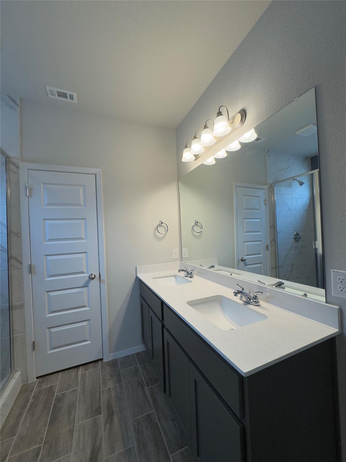 132 Catalina Dr Property Photo 7