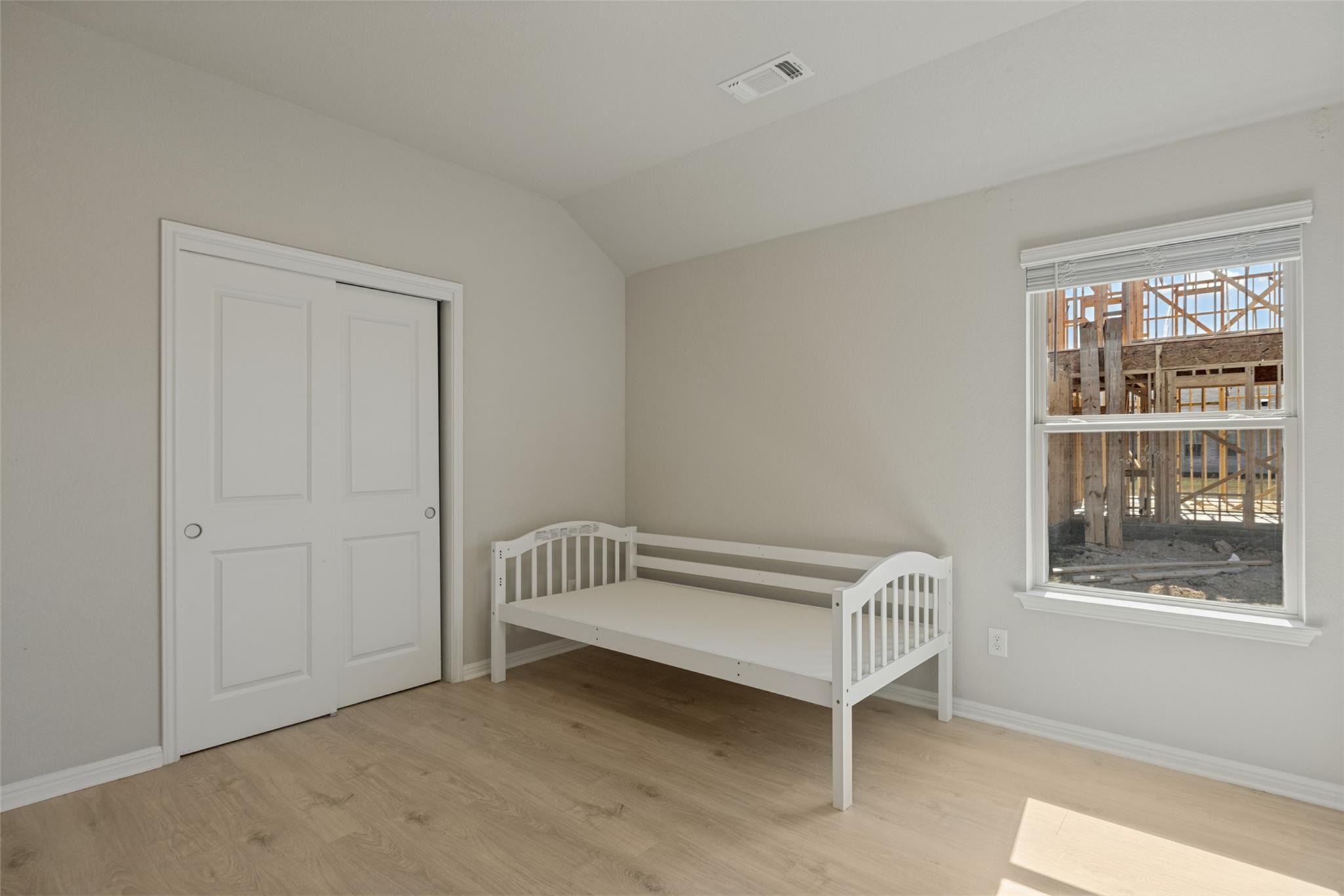 422 Backstays Loop Property Photo 19