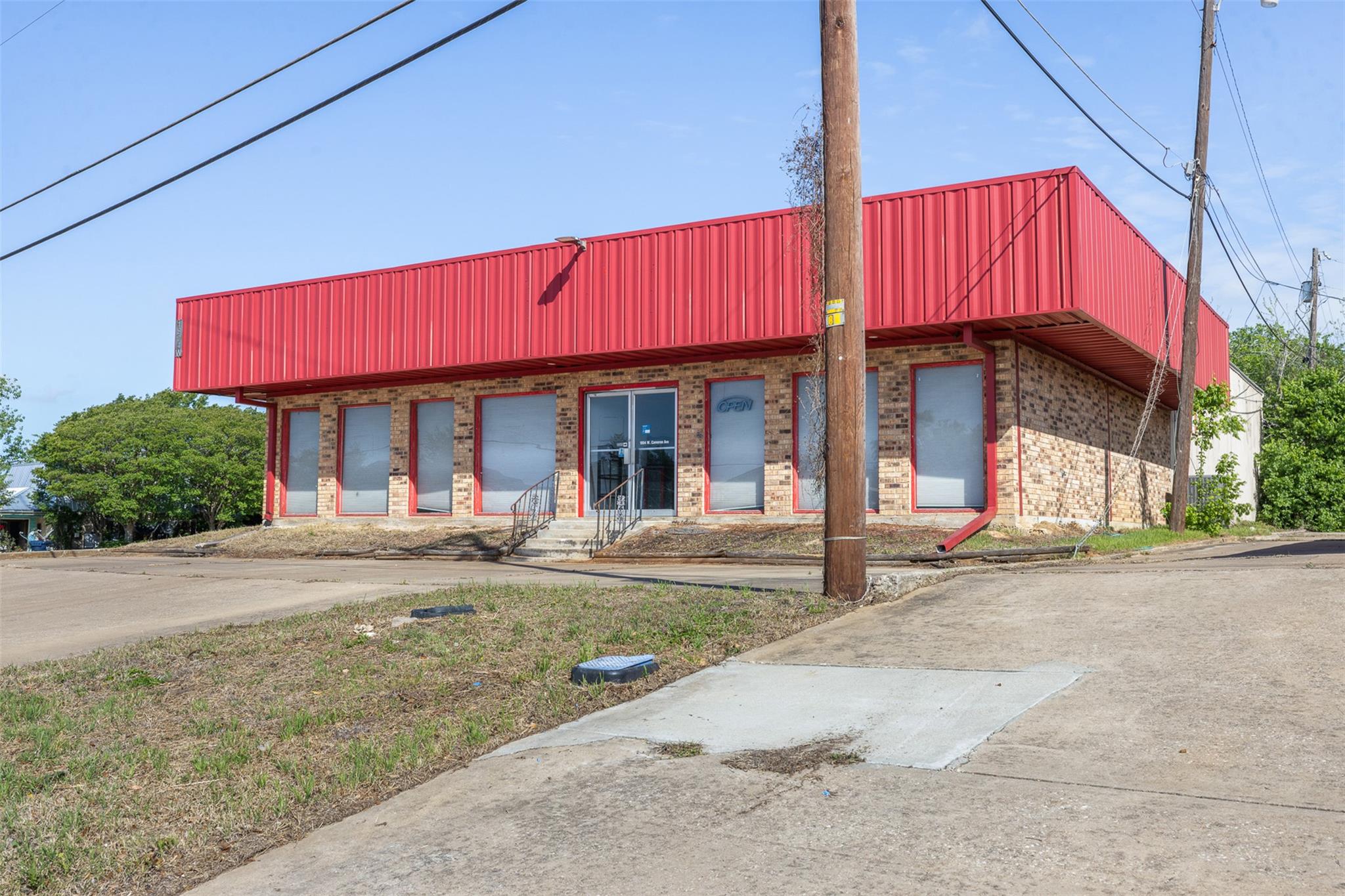 1804 W Cameron Ave Property Photo 4