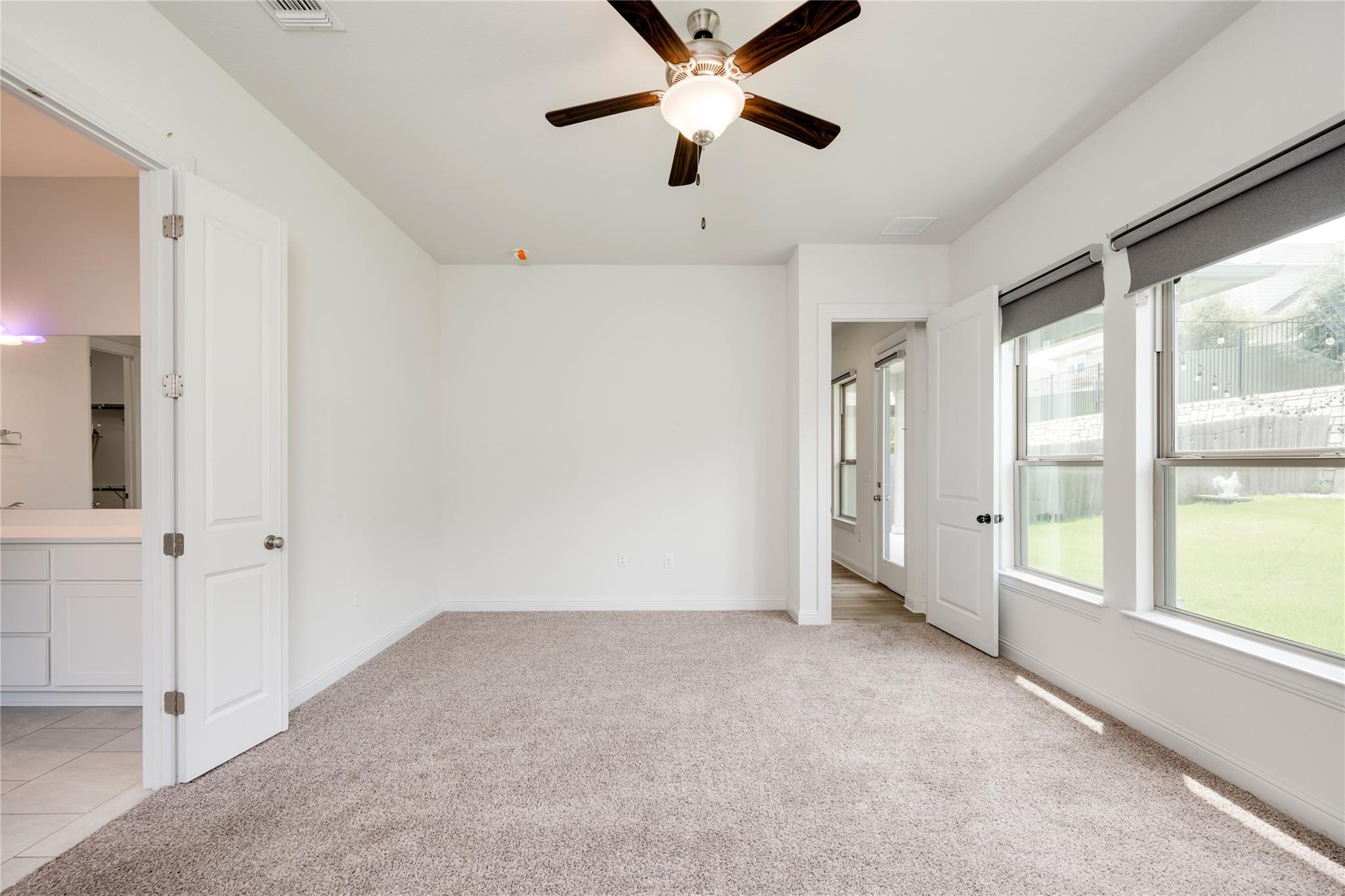 9813 Evening Canopy Dr Property Photo 17