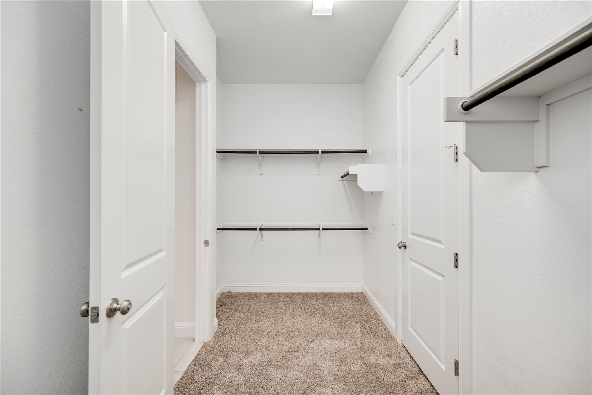9813 Evening Canopy Dr Property Photo 20