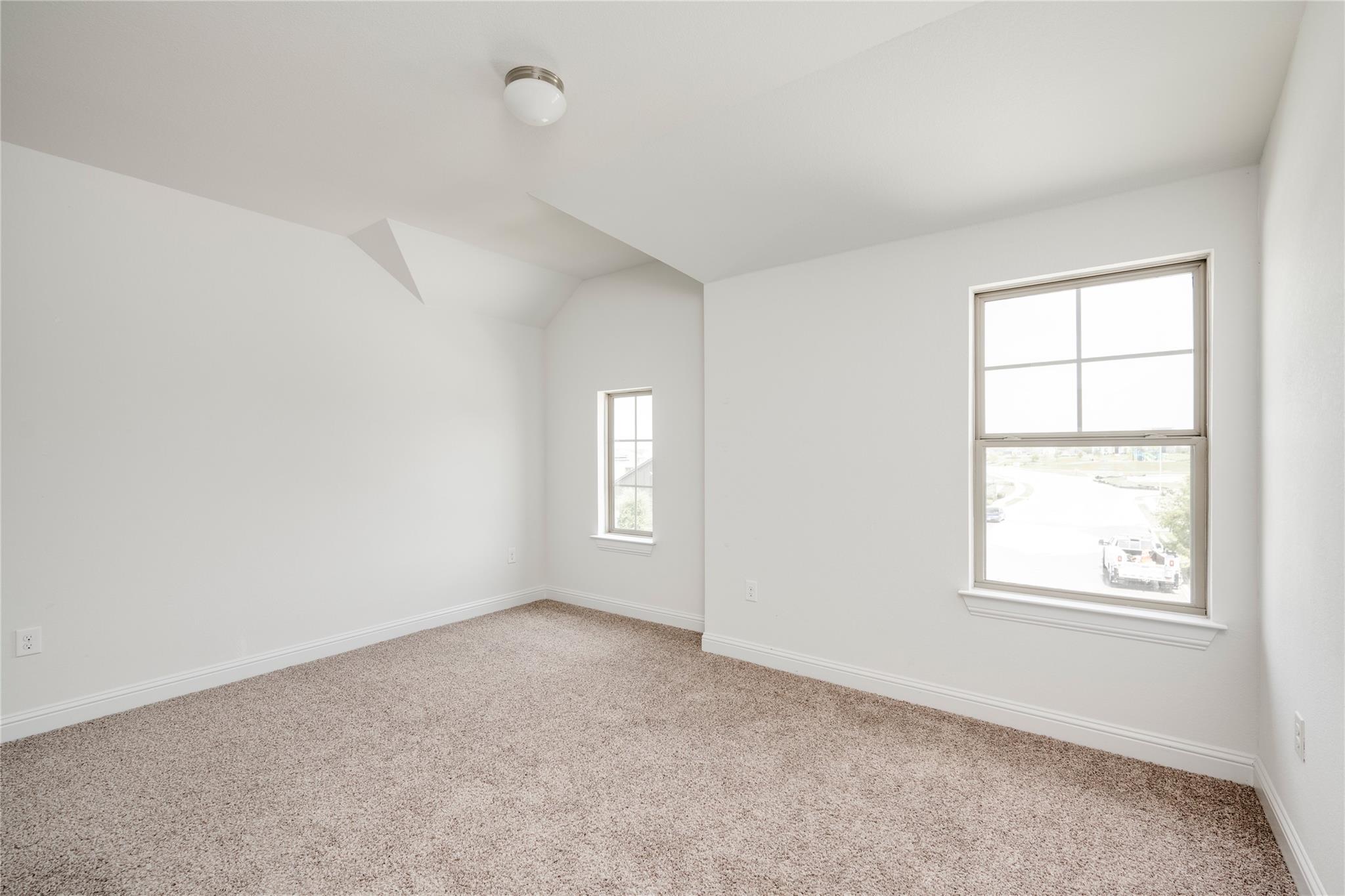 9813 Evening Canopy Dr Property Photo 22