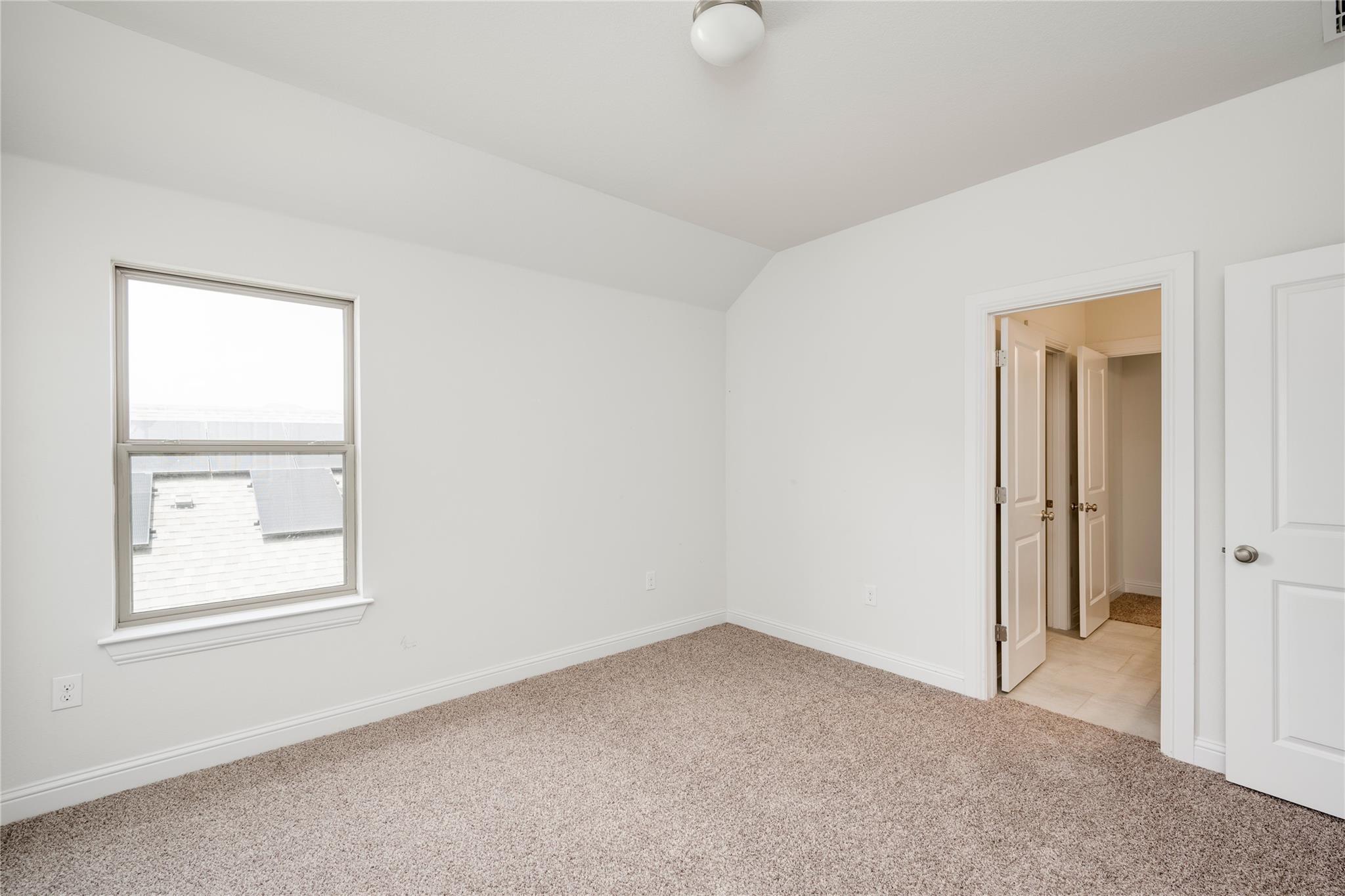 9813 Evening Canopy Dr Property Photo 26
