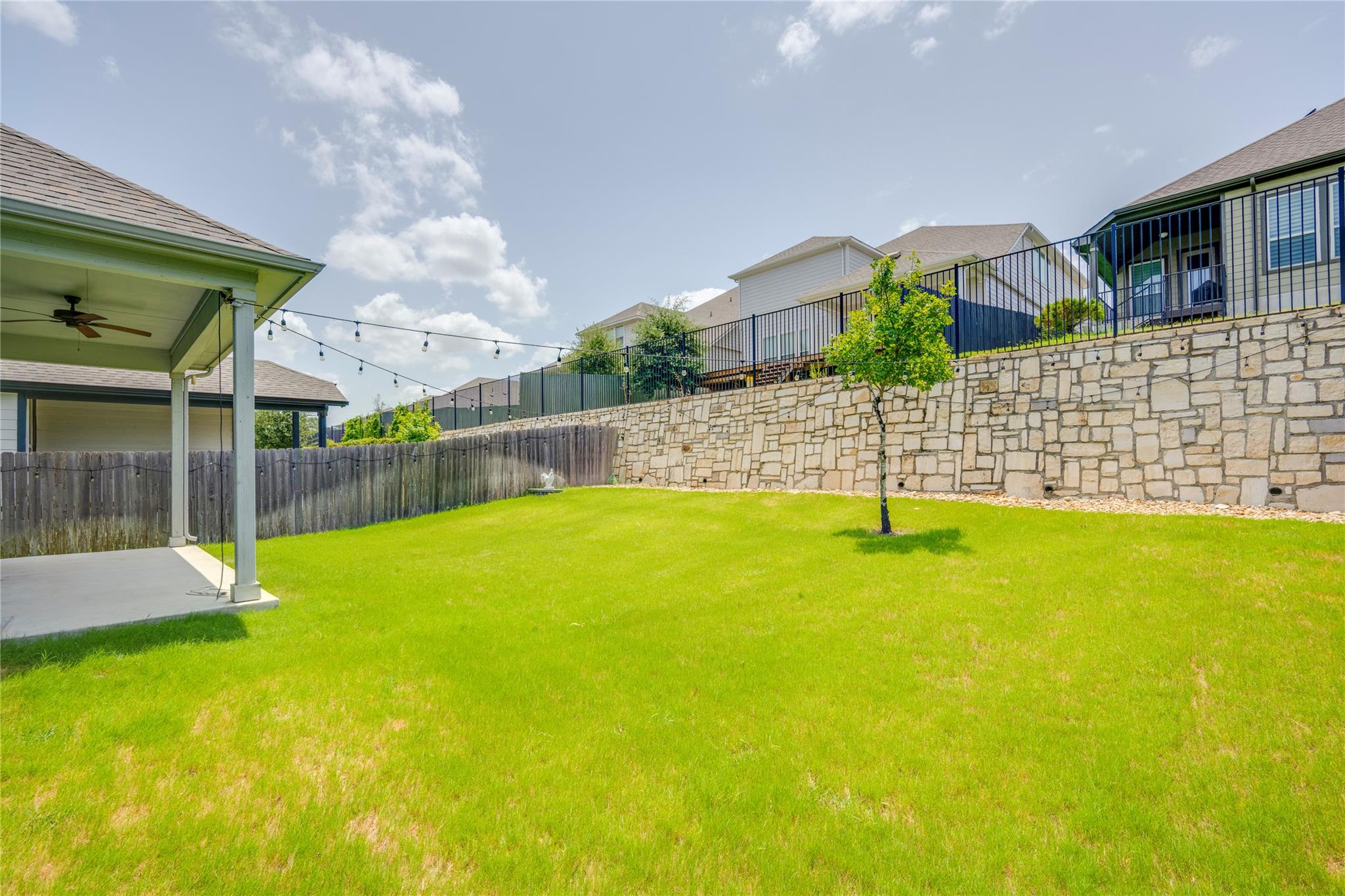 9813 Evening Canopy Dr Property Photo 34