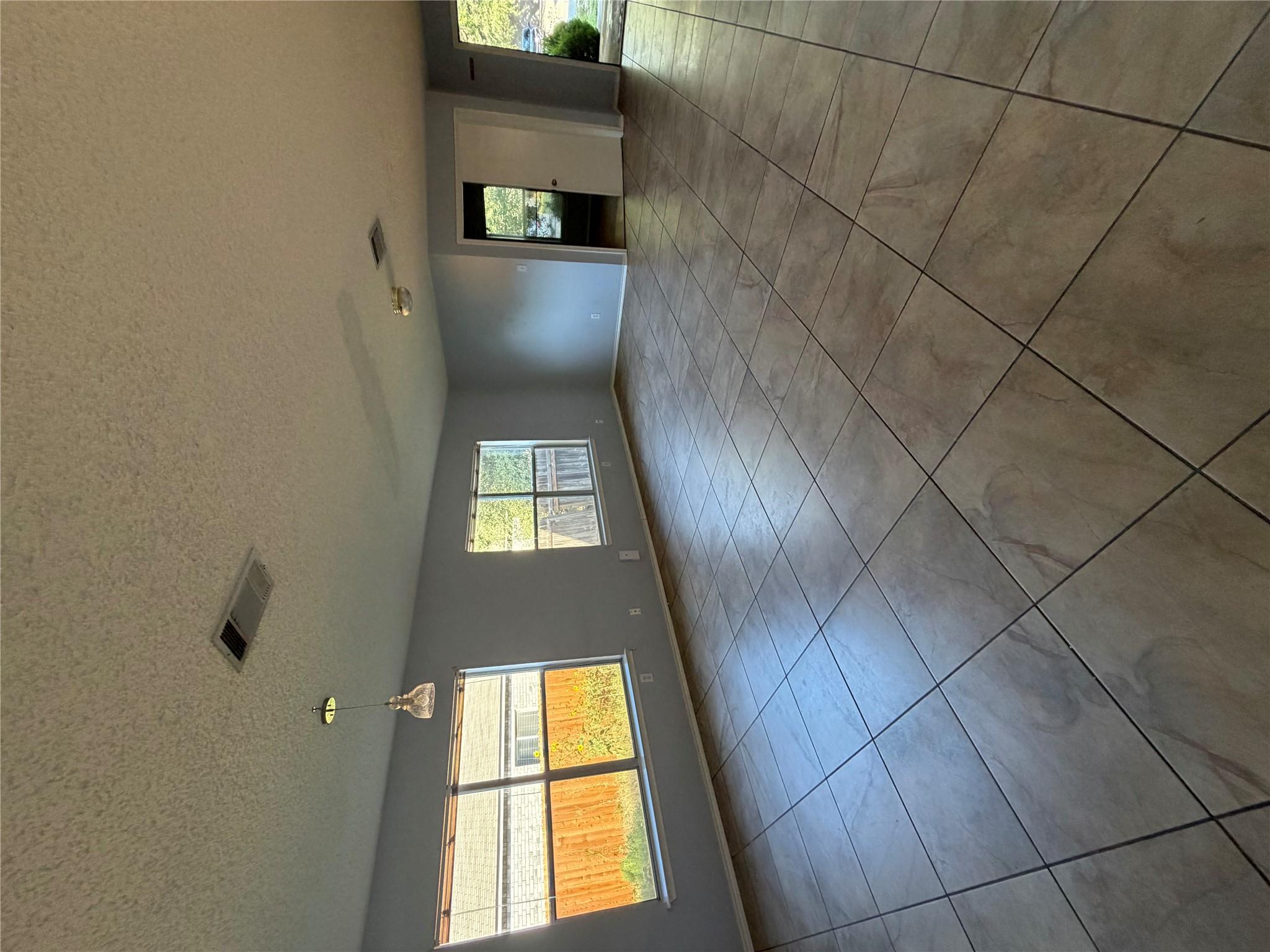 3207 Settlement Dr Property Photo 3
