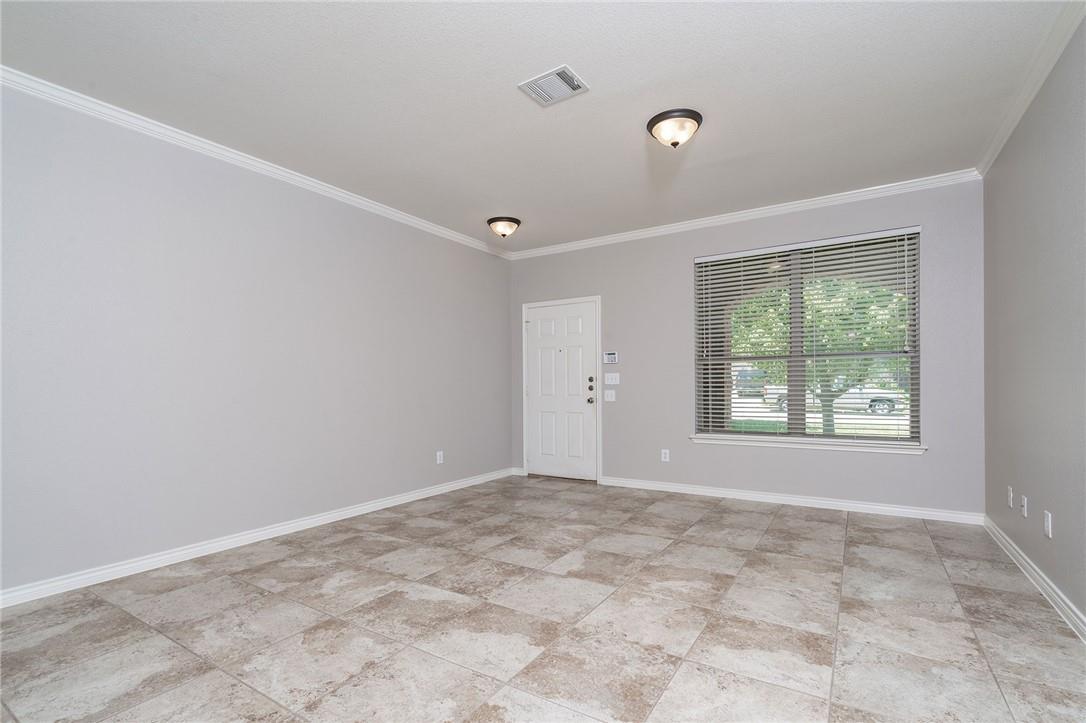 2116 Woodway Dr Property Photo 5