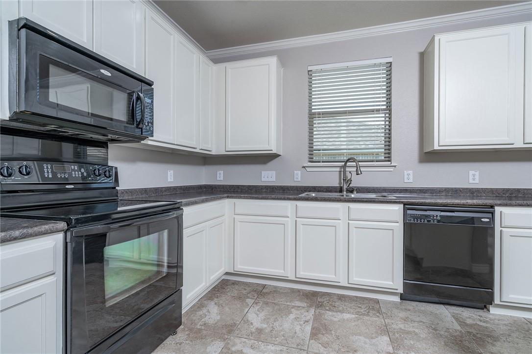 2116 Woodway Dr Property Photo 15