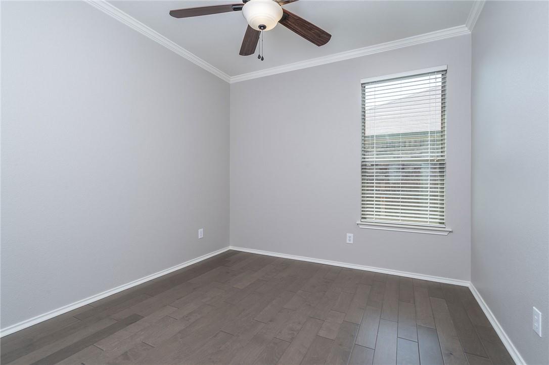 2116 Woodway Dr Property Photo 23
