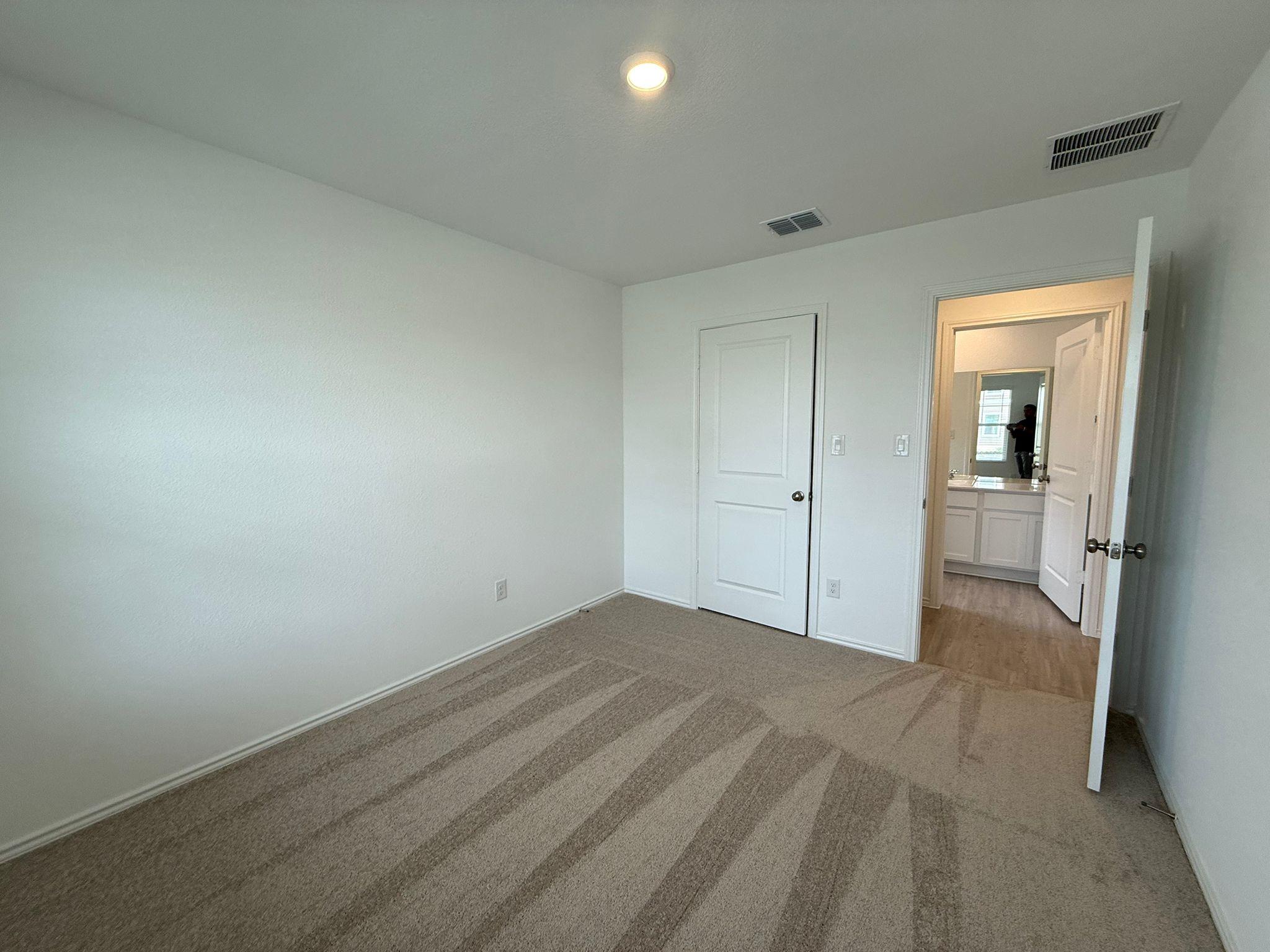 125 Sormonne Loop Property Photo 12