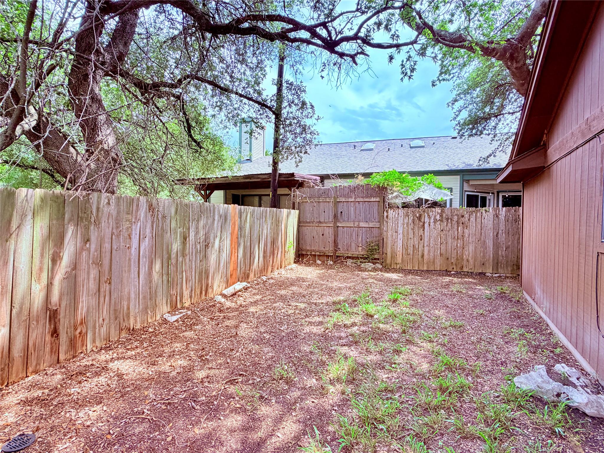 6503 Columbia Oaks Ct #a Property Photo 25