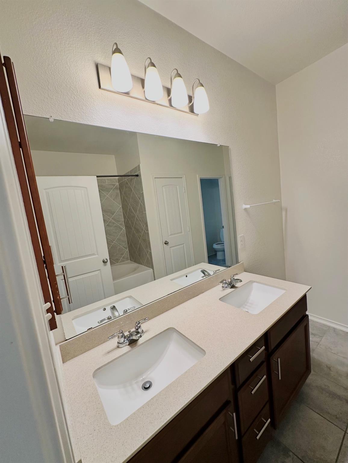 18900 Lady Bird Johnson St Property Photo 13