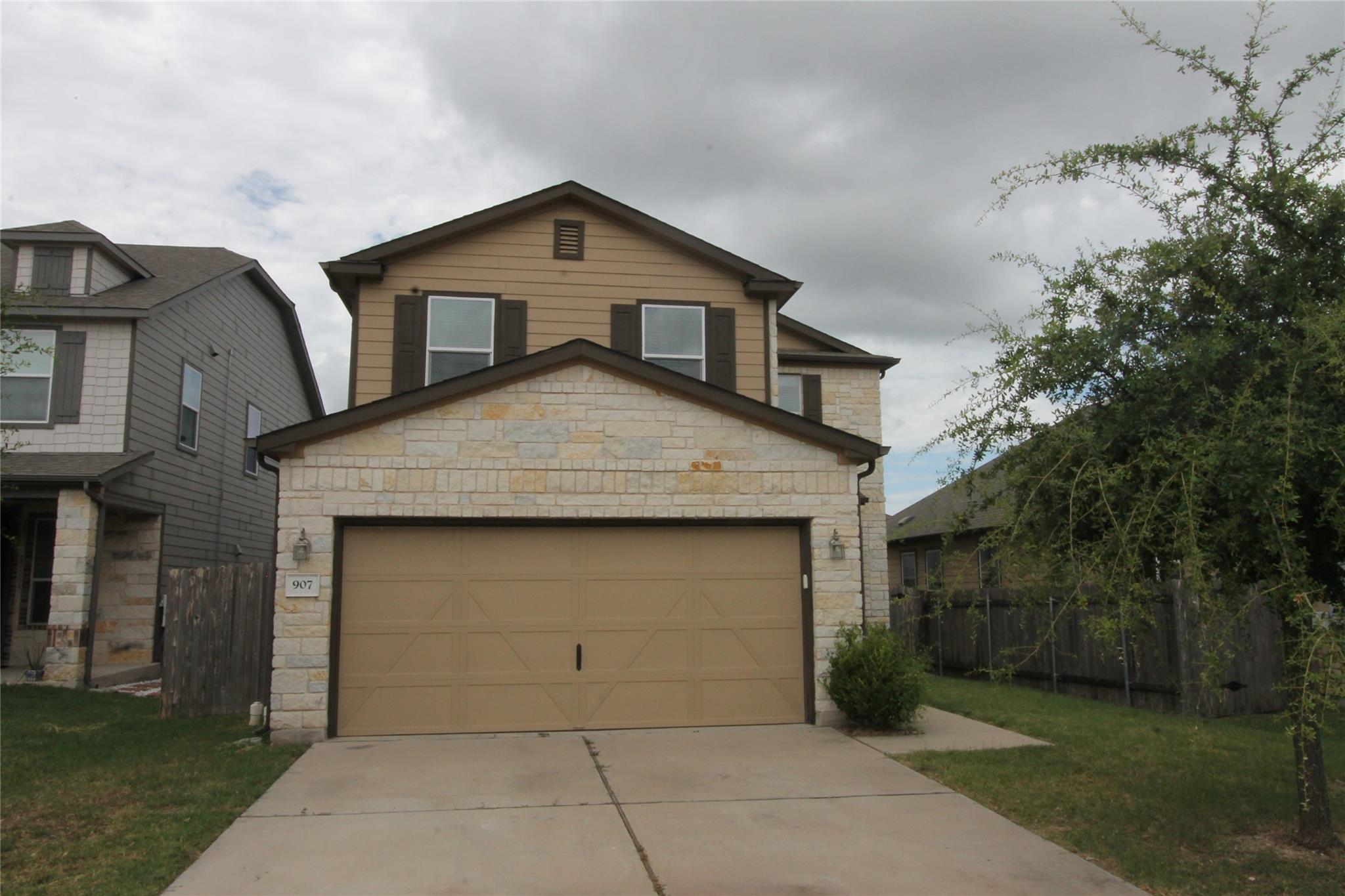 907 Solitude Dr Property Photo 1