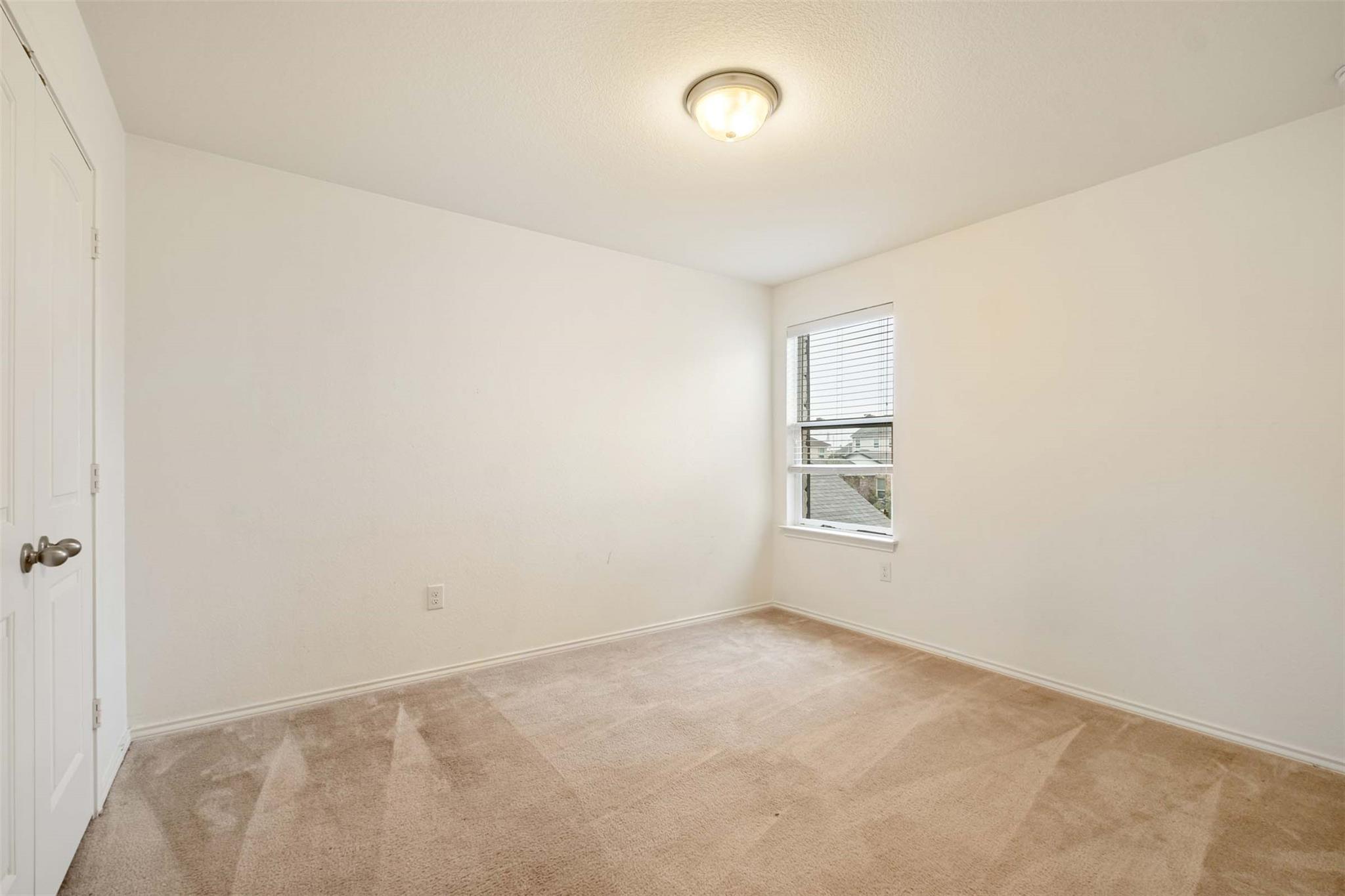 907 Solitude Dr Property Photo 20
