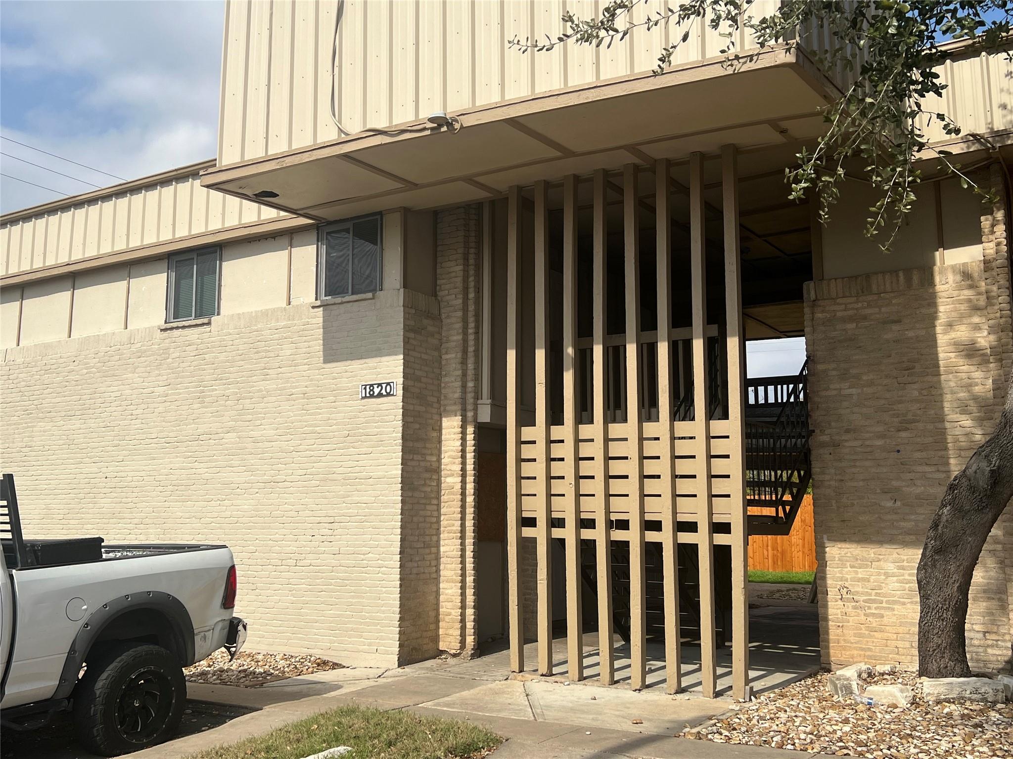 1820 Wooten Park Dr 104 Property Photo 4