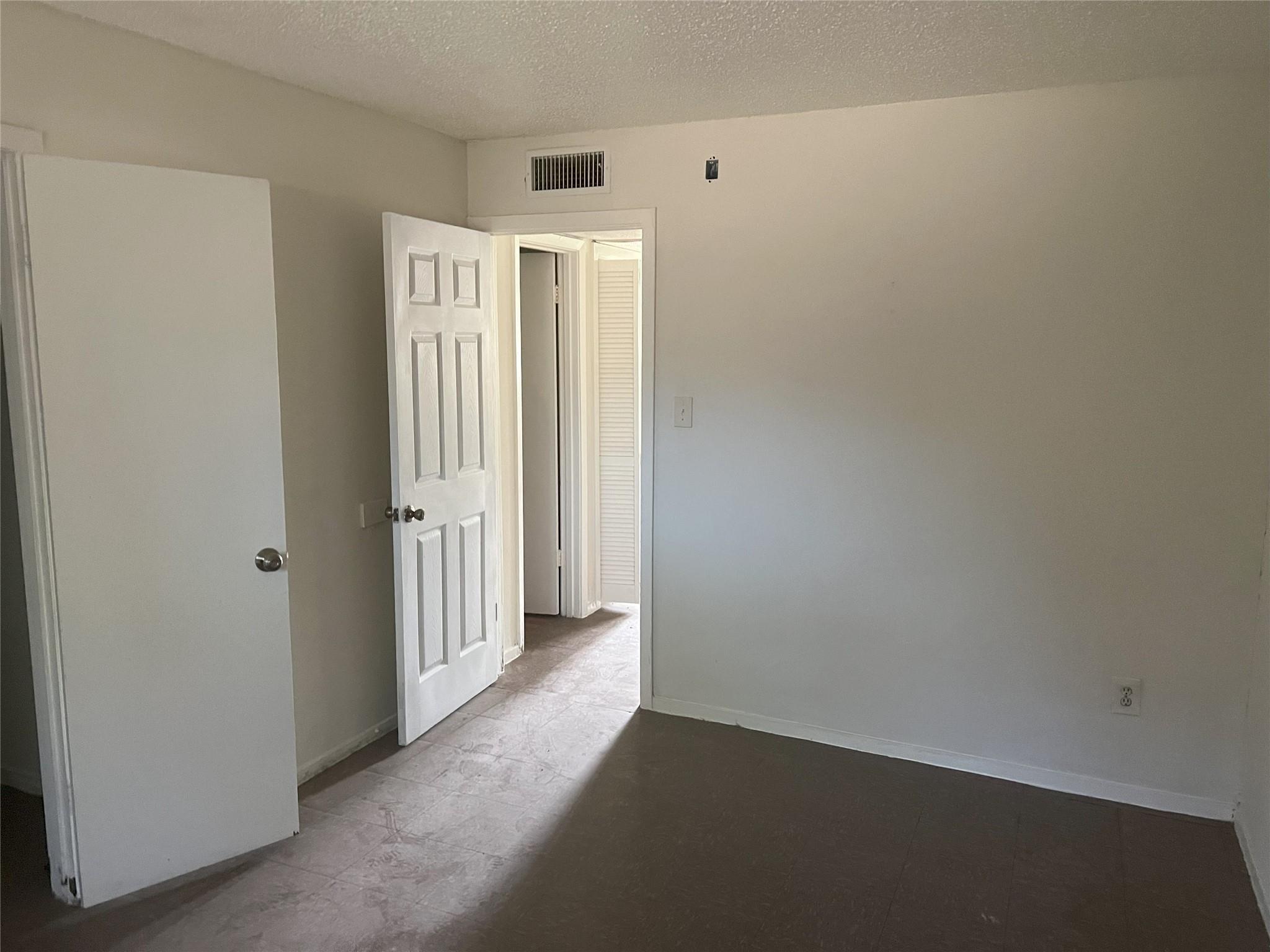 1820 Wooten Park Dr 104 Property Photo 11