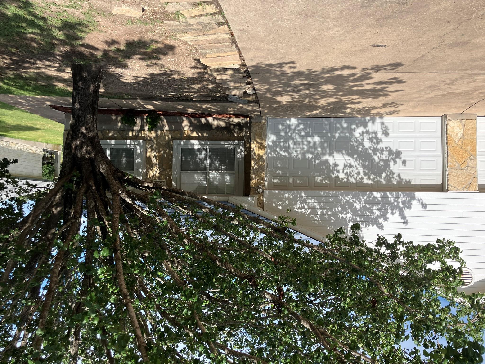 3201 Macarthur Ave #a Property Photo 2