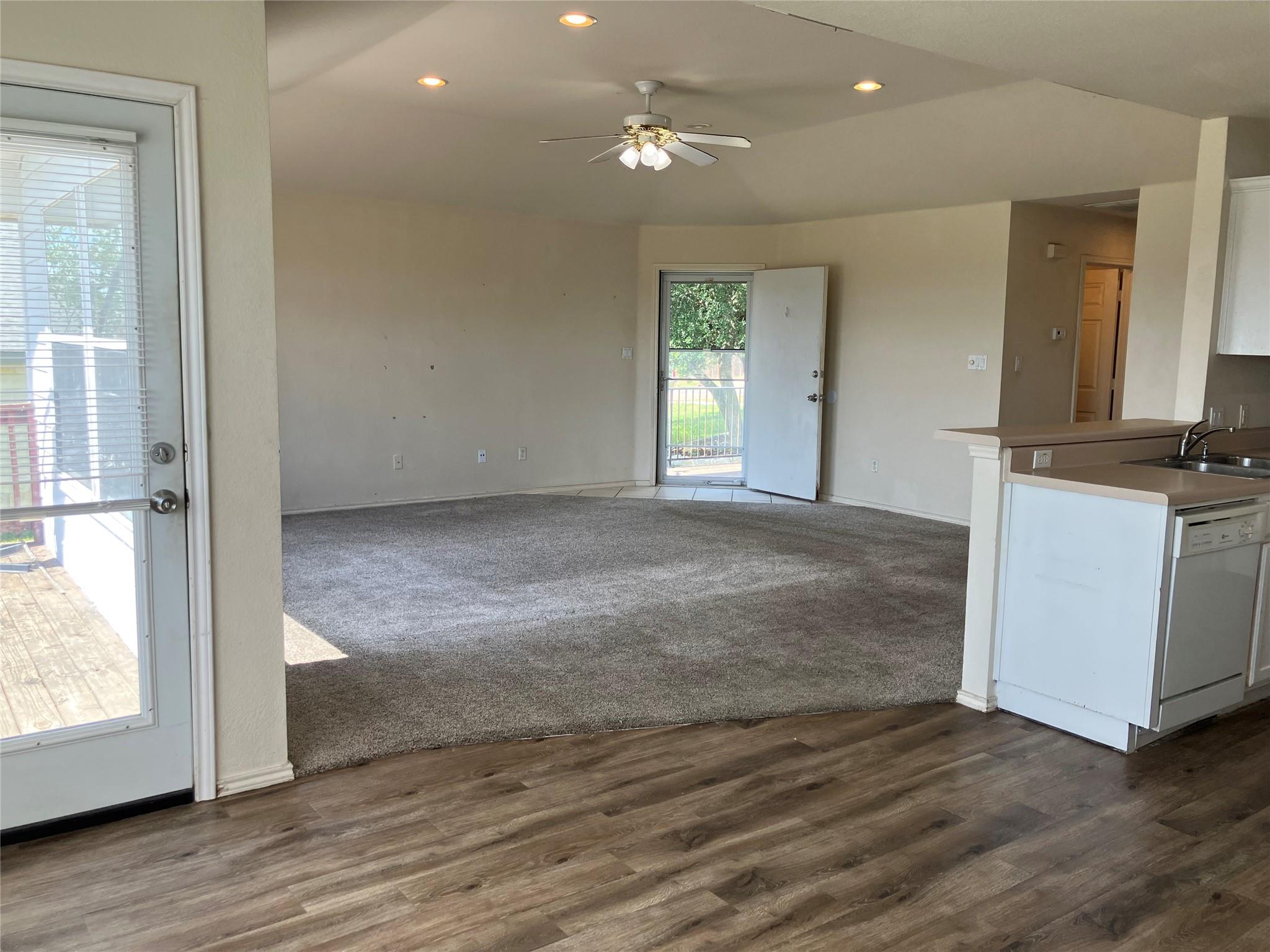 3201 Macarthur Ave #a Property Photo 3