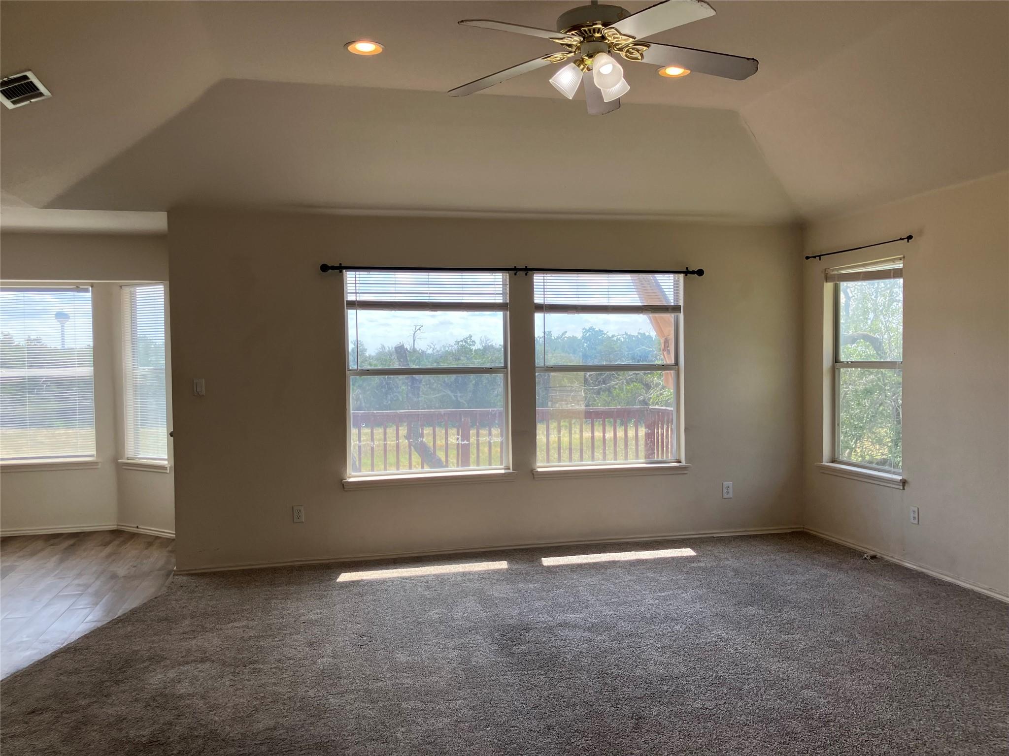 3201 Macarthur Ave #a Property Photo 5