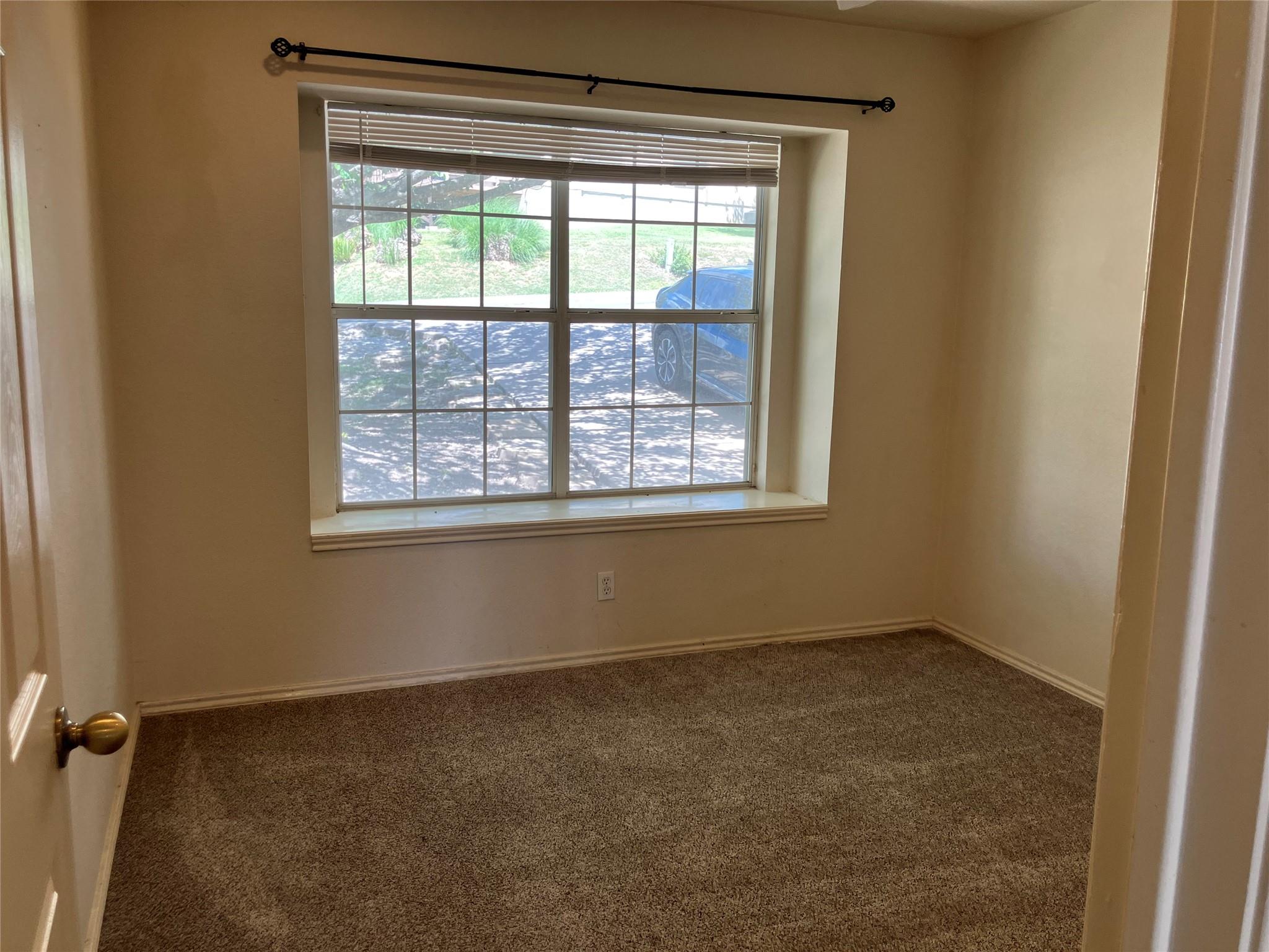 3201 Macarthur Ave #a Property Photo 13