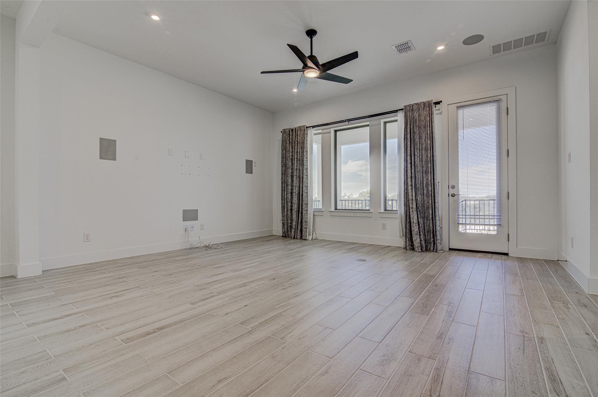 22300 Lago Lookout Ln Property Photo 7
