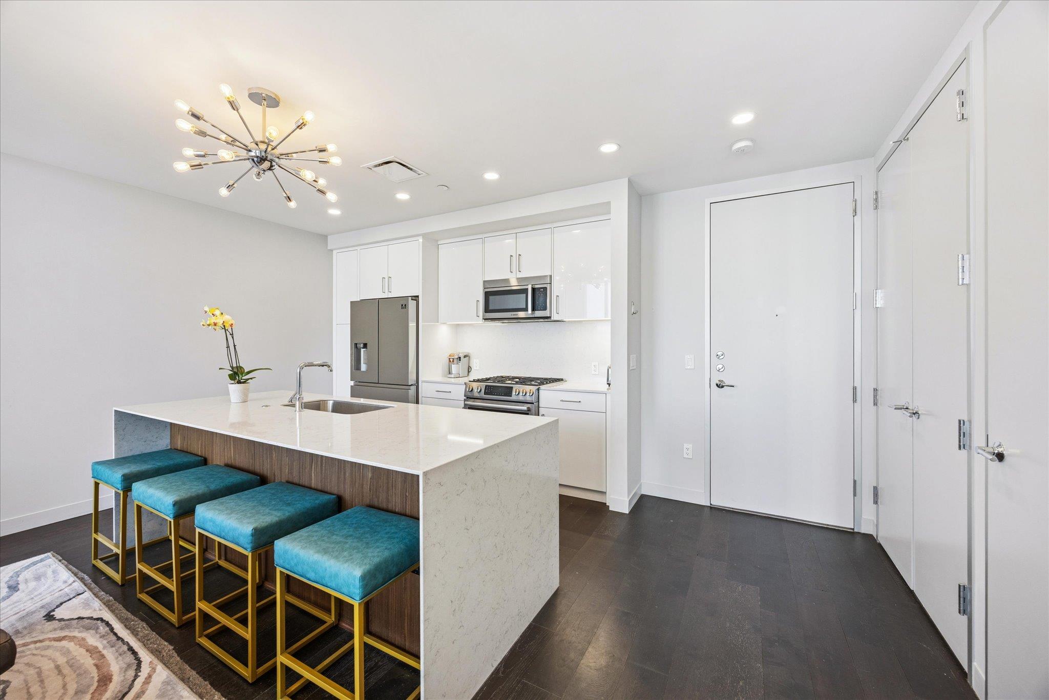 301 West Ave #2202 Property Photo 2