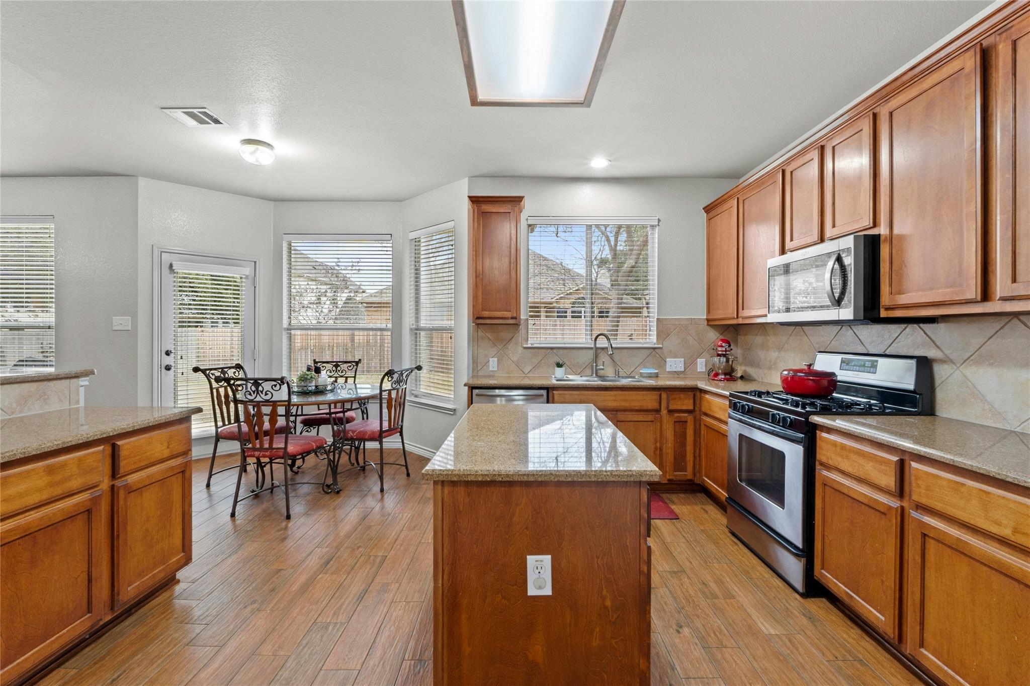 1532 Homewood Cir Property Photo 14