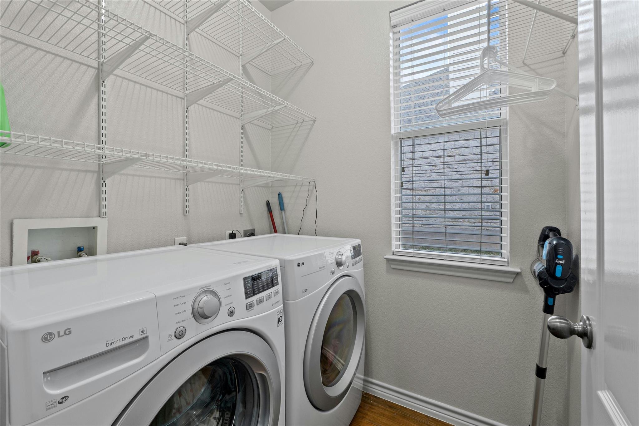 1532 Homewood Cir Property Photo 18