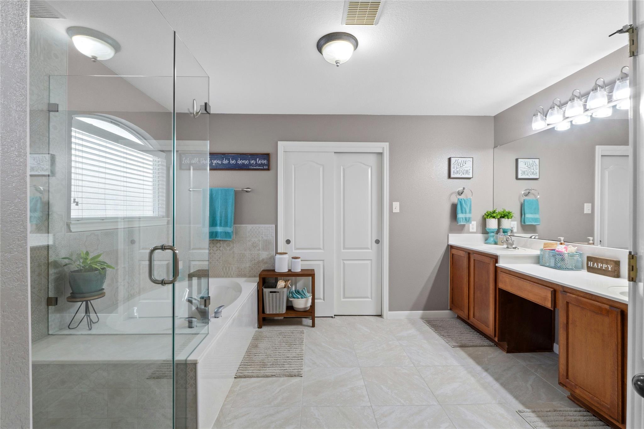 1532 Homewood Cir Property Photo 27