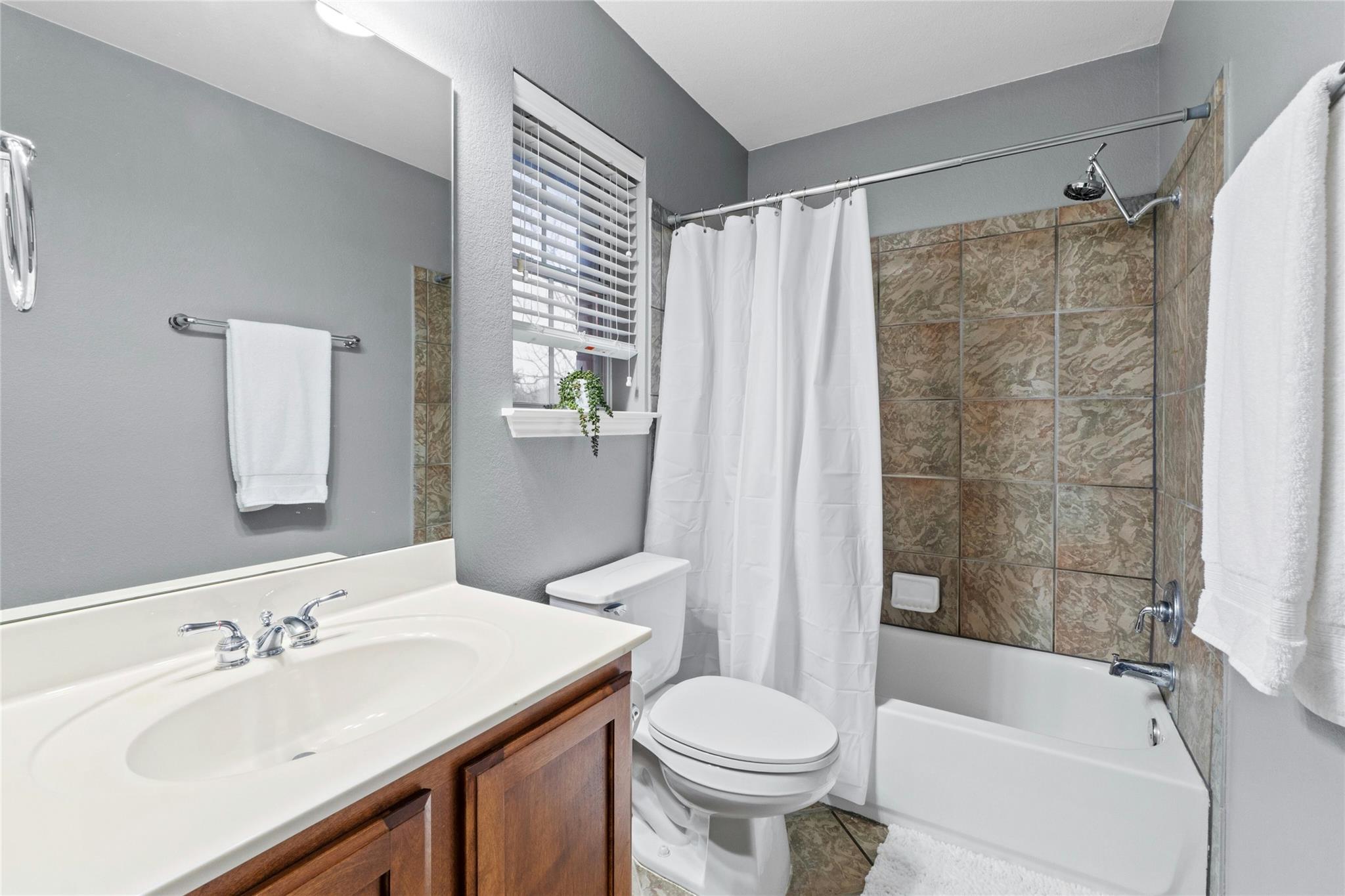1532 Homewood Cir Property Photo 31