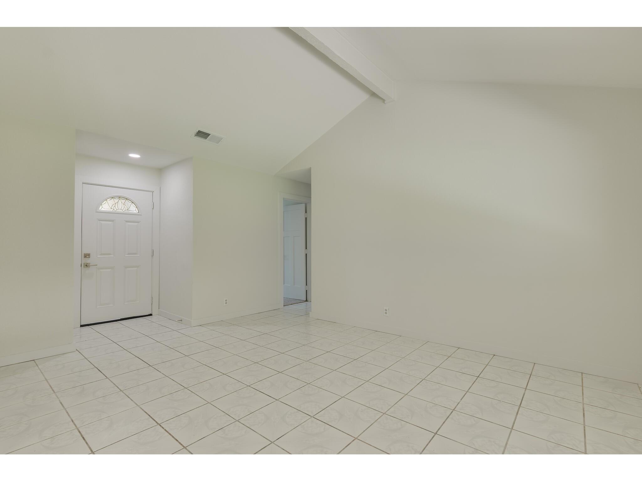 6112 Glen Meadow Dr Property Photo 4