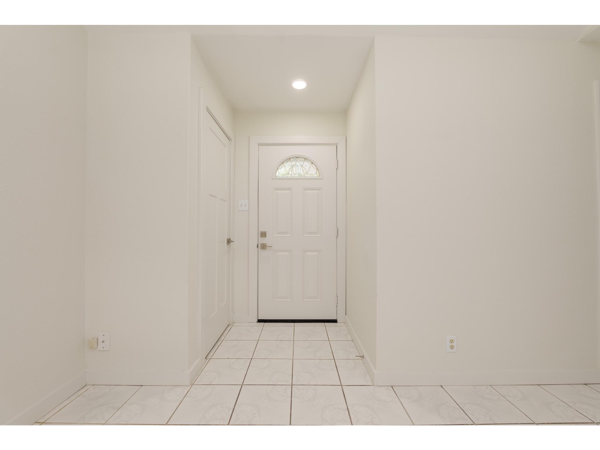 6112 Glen Meadow Dr Property Photo 6