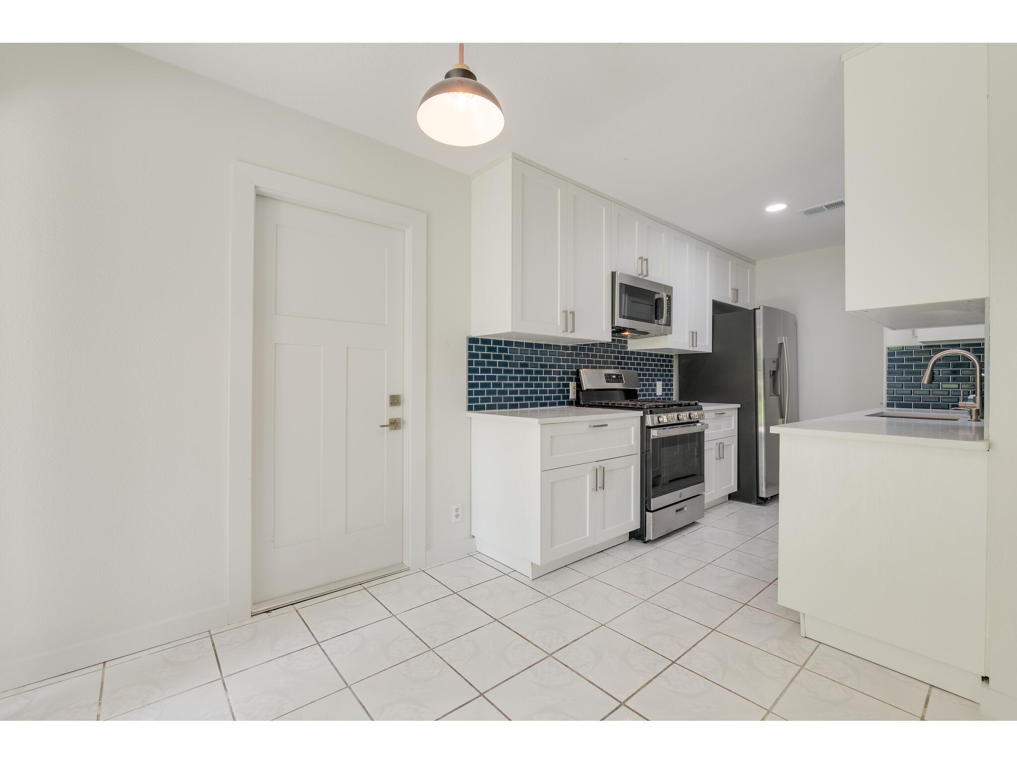 6112 Glen Meadow Dr Property Photo 11
