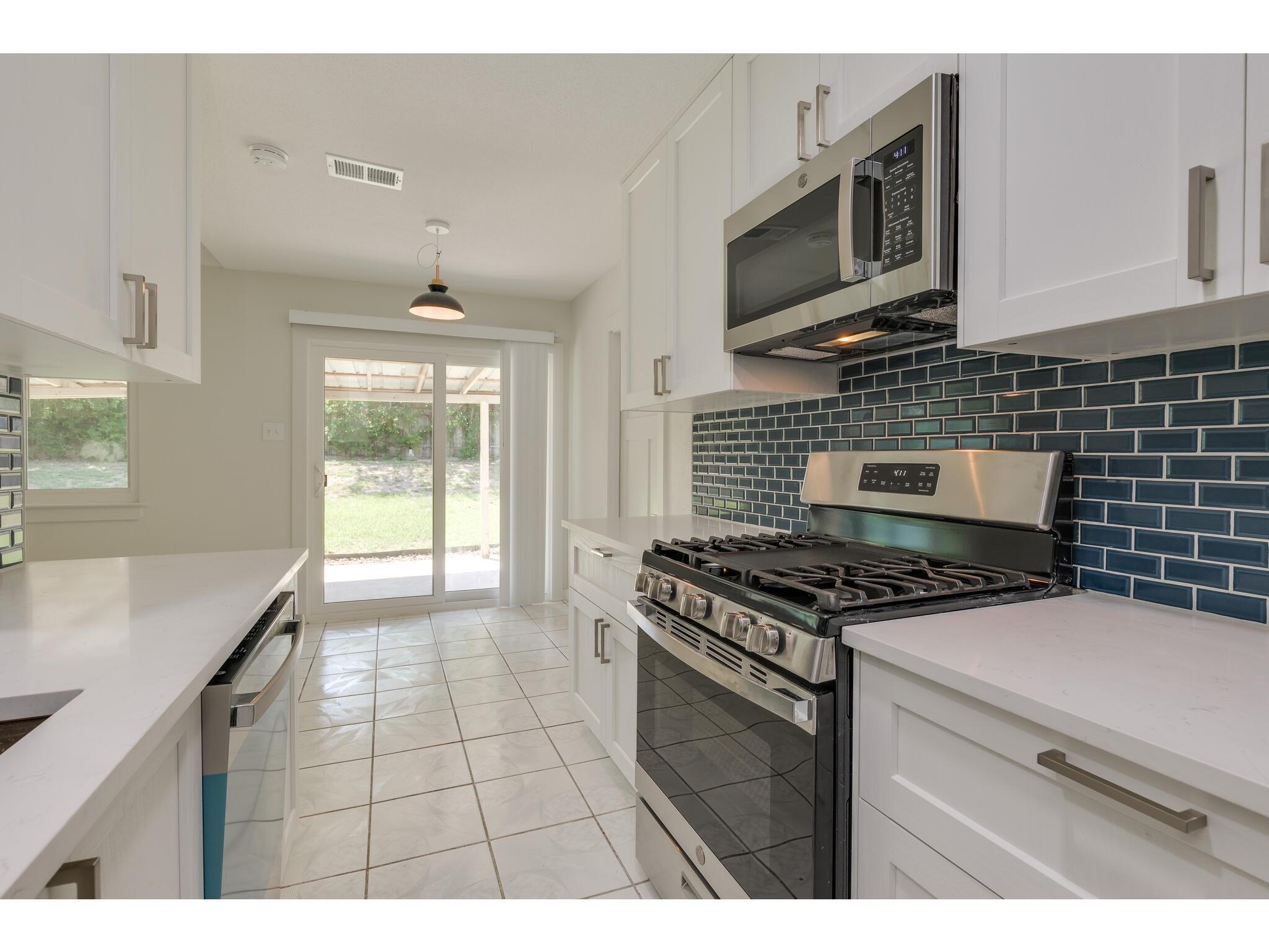 6112 Glen Meadow Dr Property Photo 15
