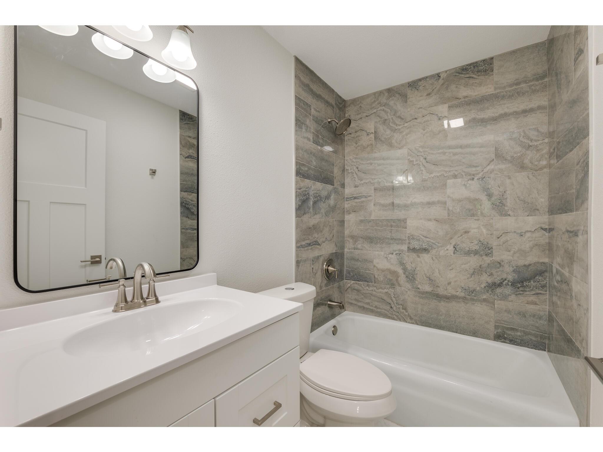 6112 Glen Meadow Dr Property Photo 22