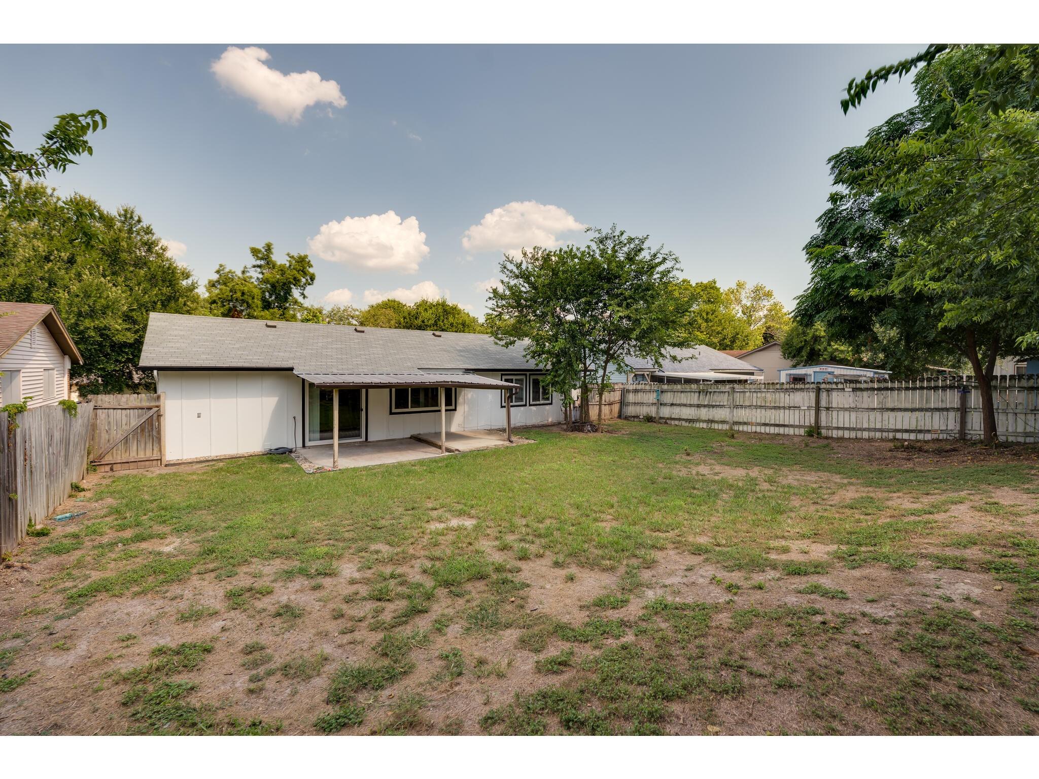 6112 Glen Meadow Dr Property Photo 27