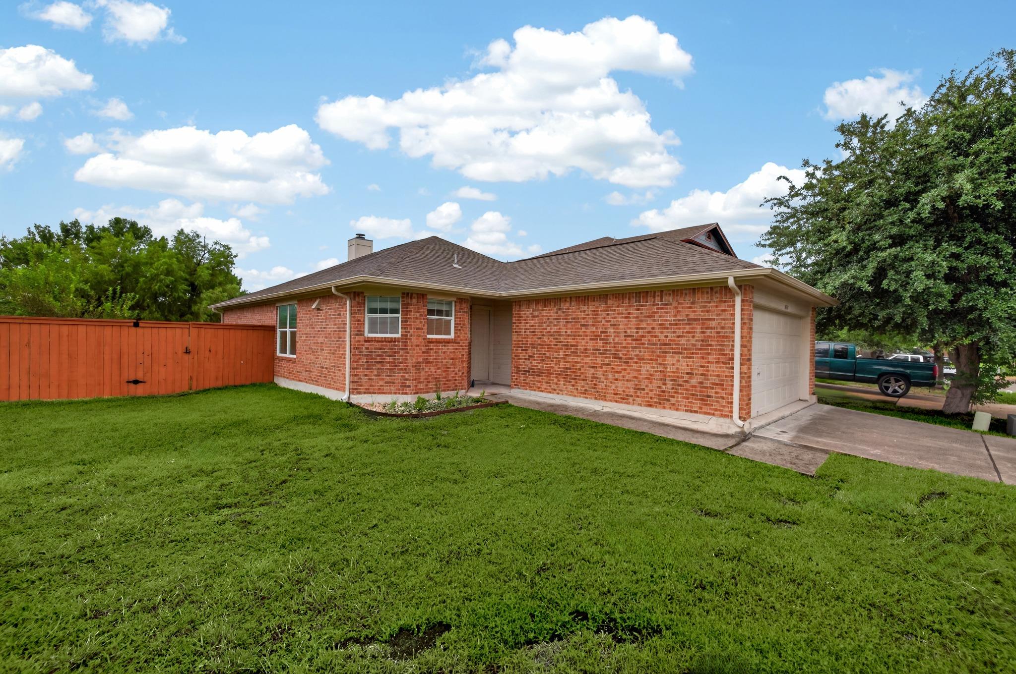16517 Trevin Cv Property Photo 2