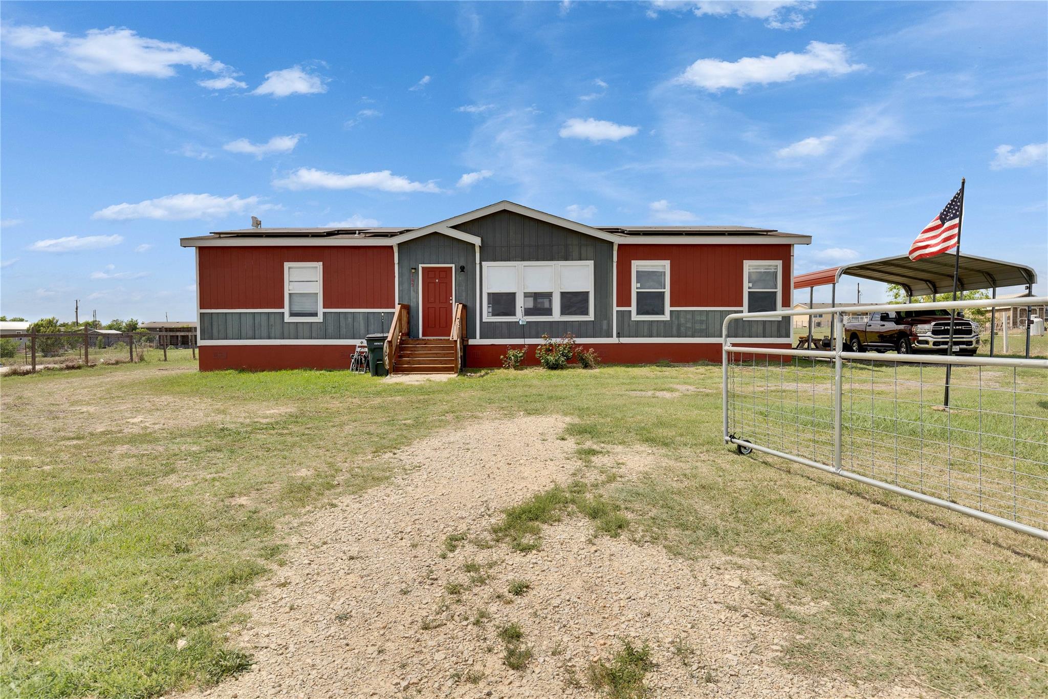 183 Alma LN