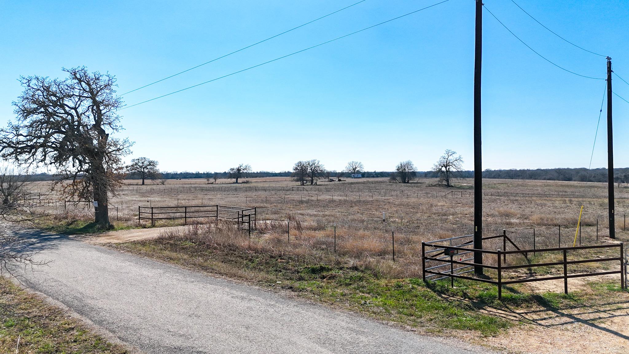 8150 Old Colony Line Rd Property Photo 5