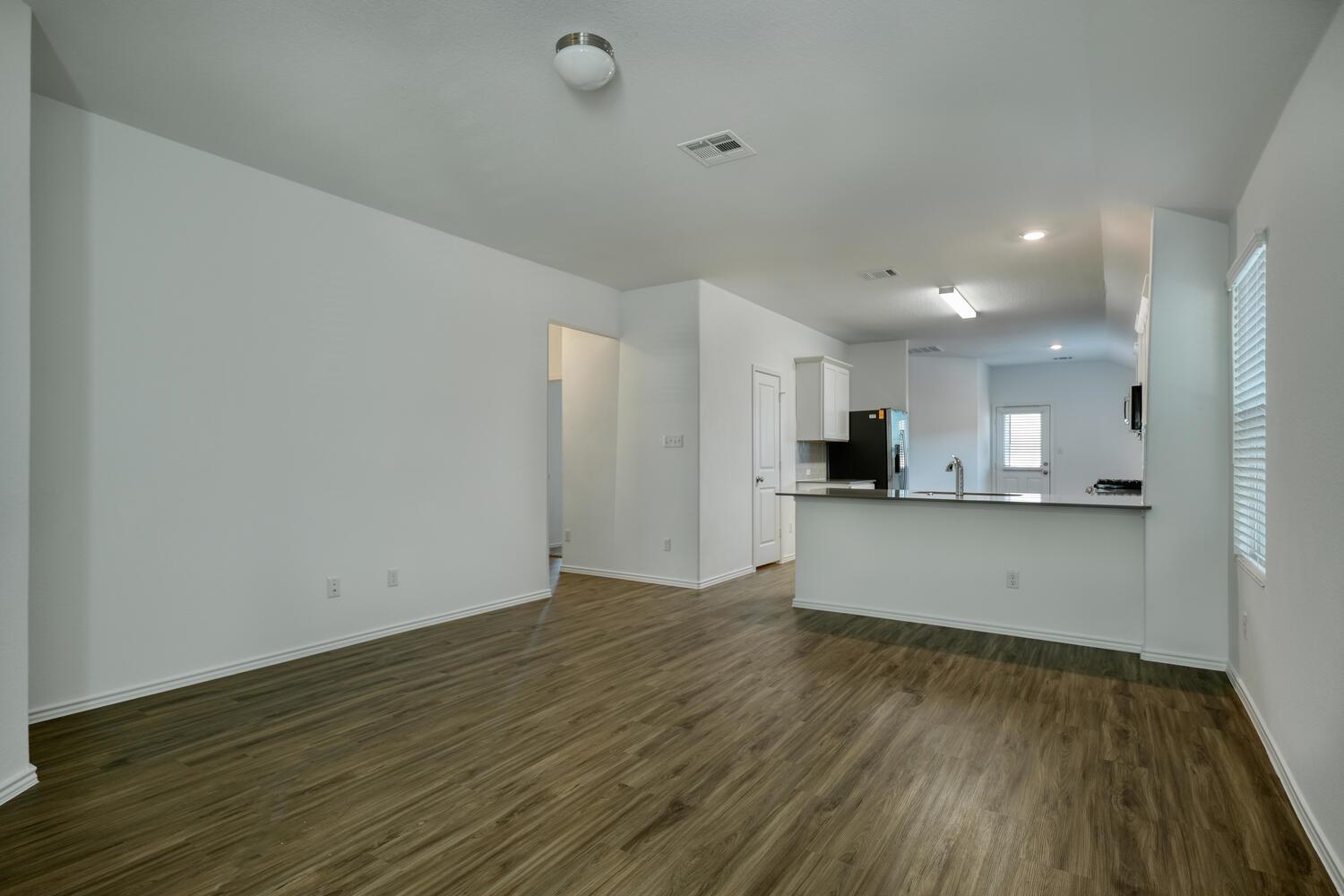 241 Majestic Cedar Ct Property Photo 3