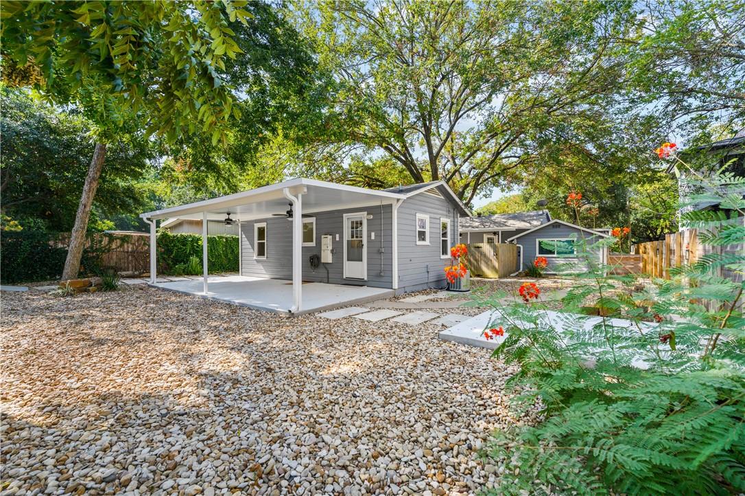 1700 Cullen Ave #b Property Photo 1