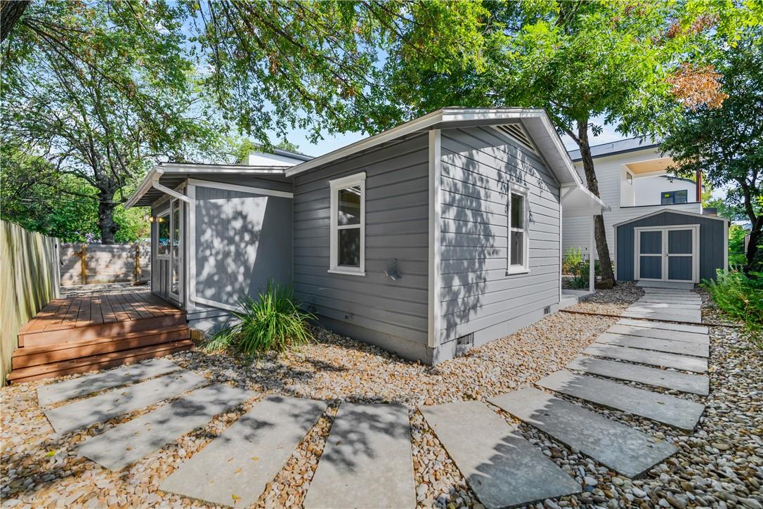 1700 Cullen Ave #b Property Photo 4