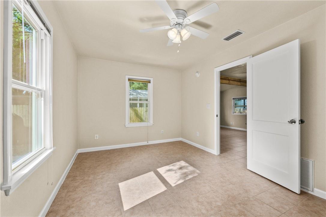 1700 Cullen Ave #b Property Photo 14